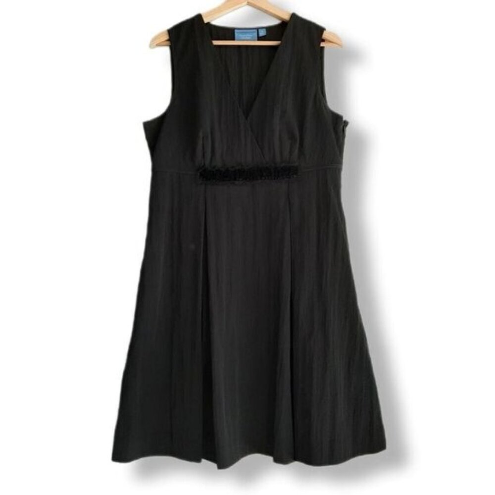 Simply VERA WANG Sleeveless Empire Waist Mini Dress Black Sz 14